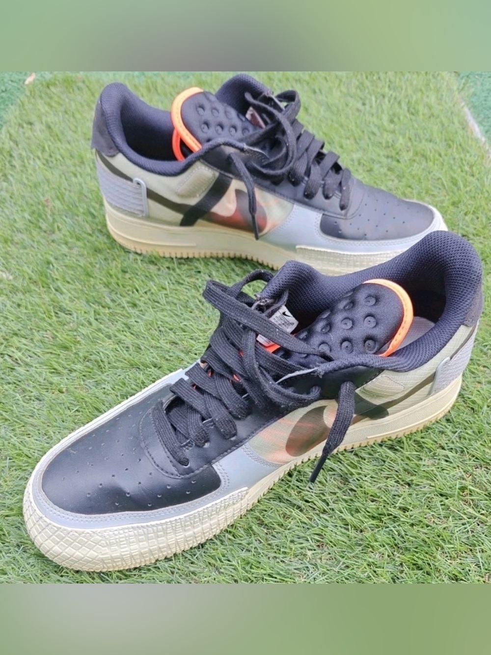 RARE!! Nike Air Force 1 Type Black Hyper Crimson CQ2344-001  Mens Size 11.5